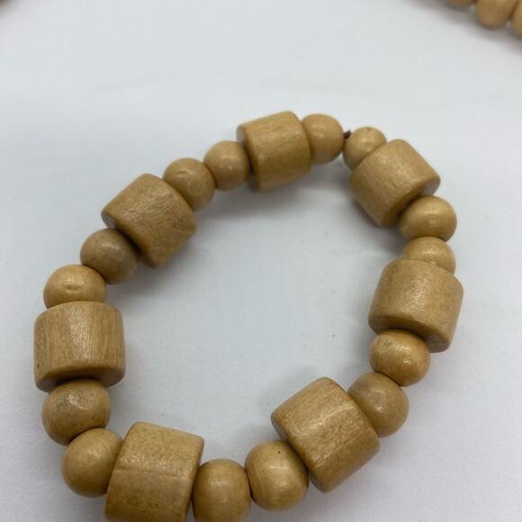 Wooden Necklace & Bracelet - Picture 3 of 3